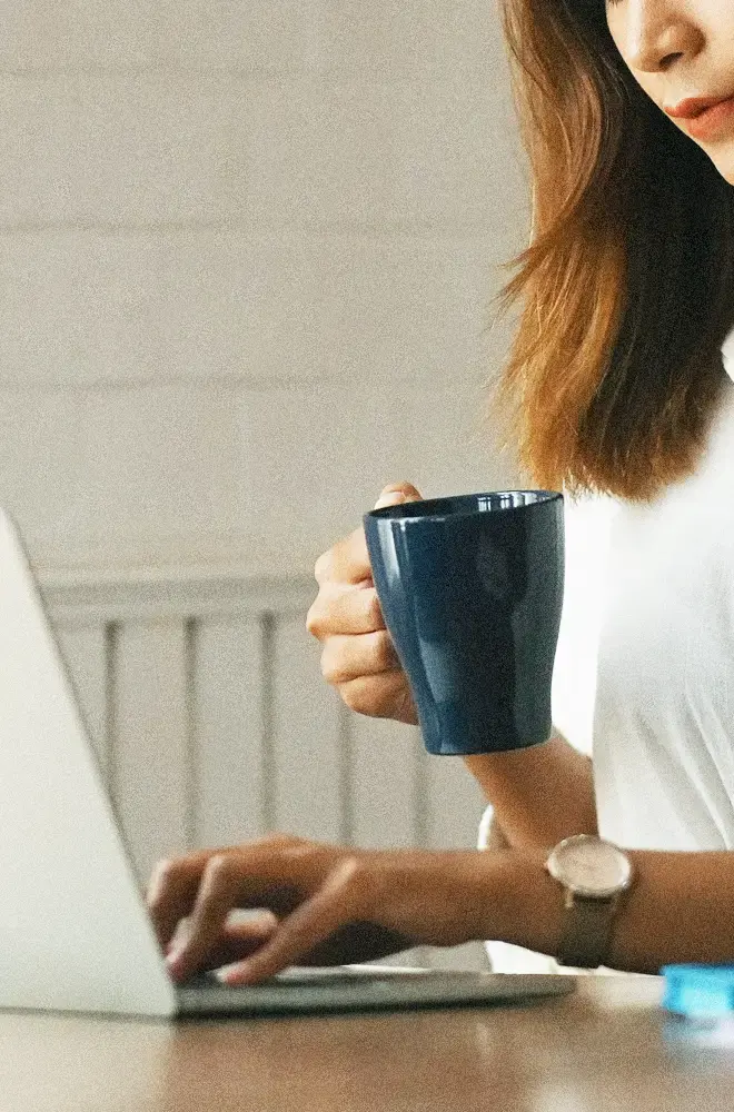 Luma connects your schedule to Google to turn interest into booked visits.